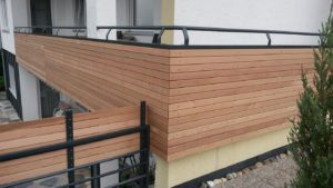 Balkon mit Geländer
