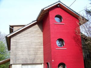 Farbige Fassade Holz